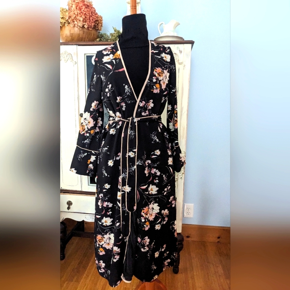 Luna‎ Moon black Kimono